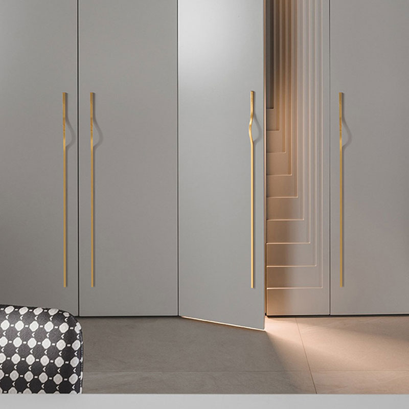 Maniglie per mobili in oro spa - Curved Spring Bar recensione e prezzo